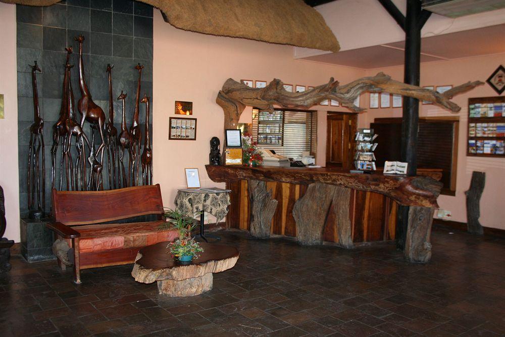 Oshakati Country Hotel Bagian luar foto