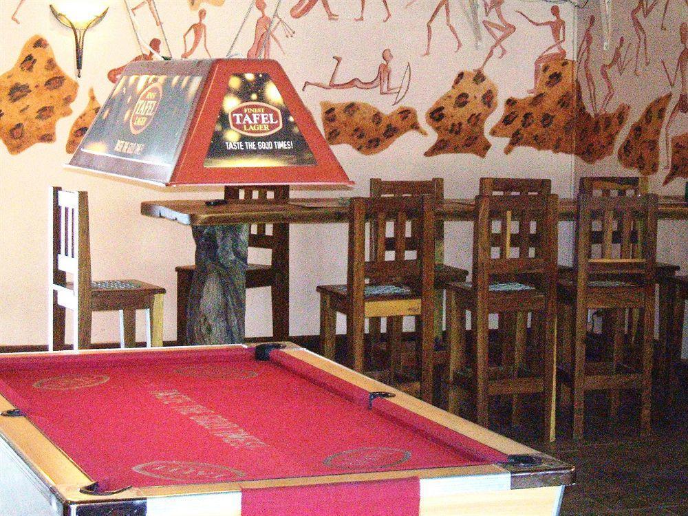 Oshakati Country Hotel Bagian luar foto